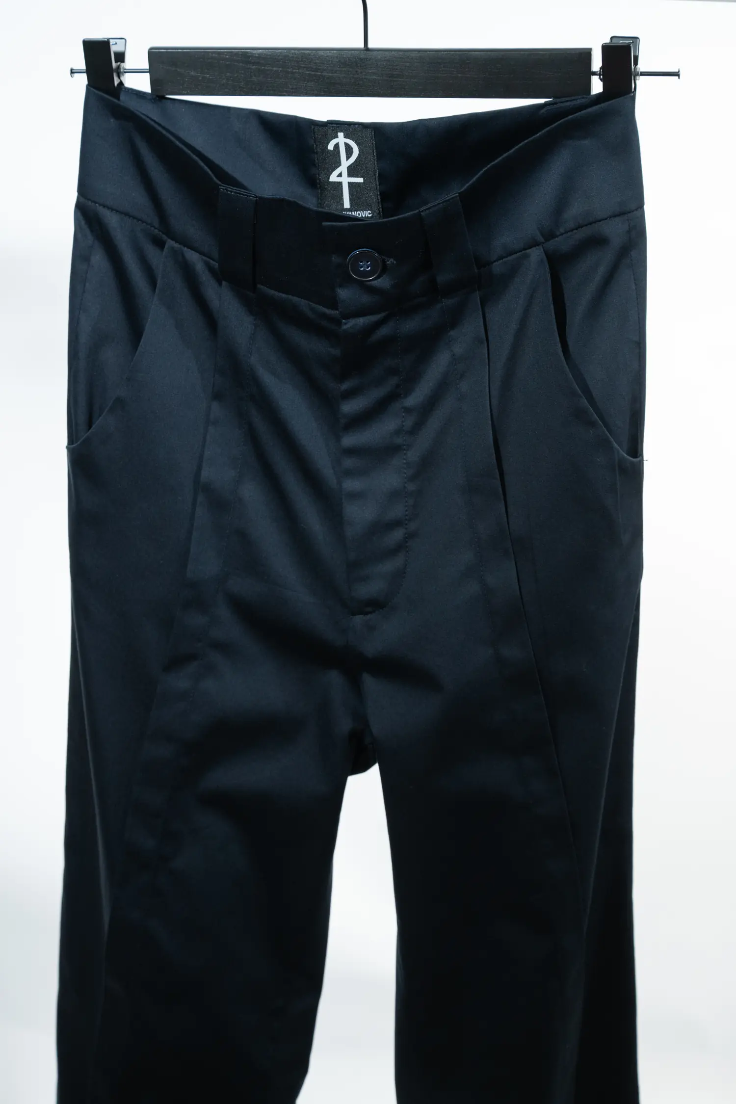 Fotografija 2 od 2 — Berlin Trousers