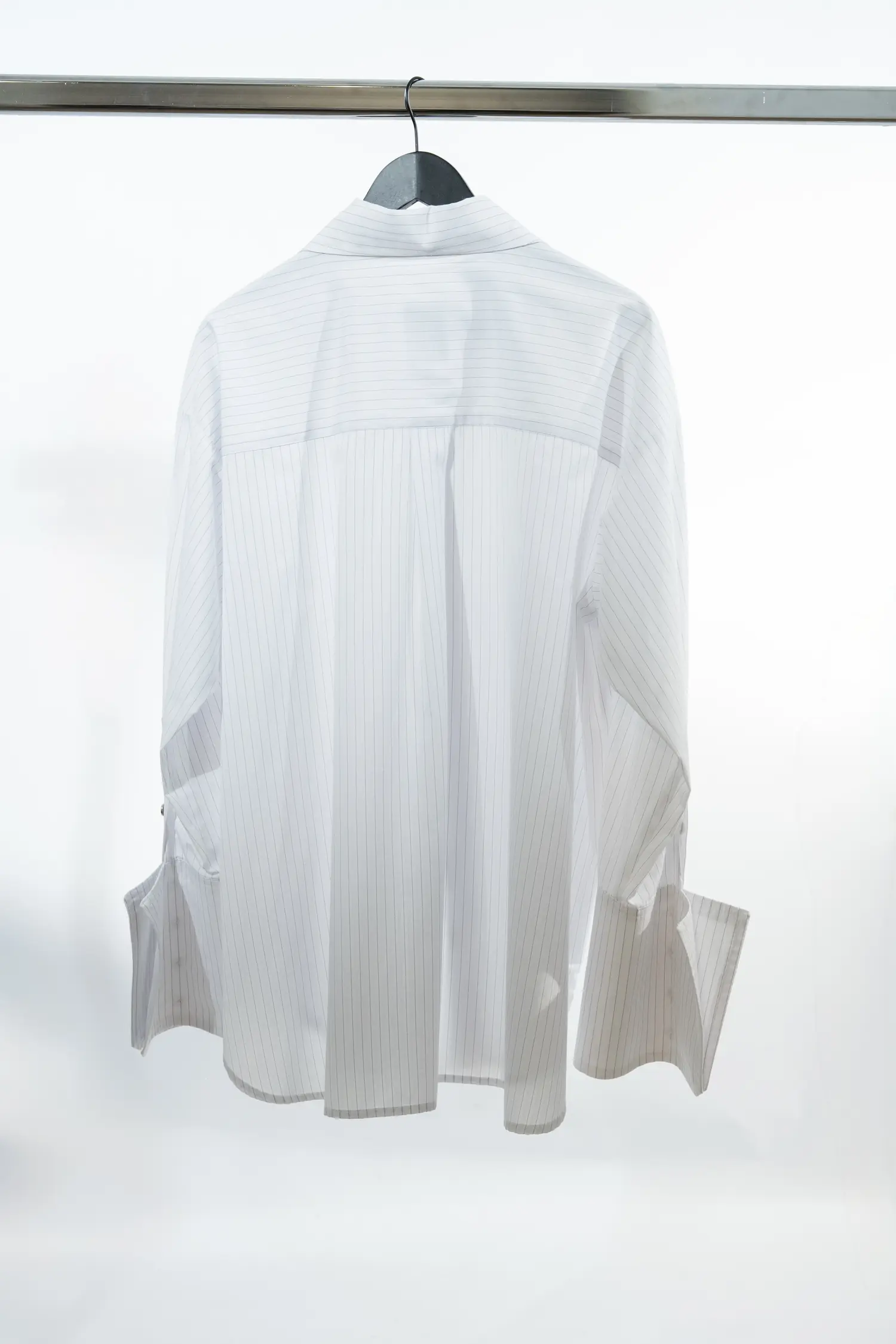 Fotografija 2 od 3 — Blanc Shirt