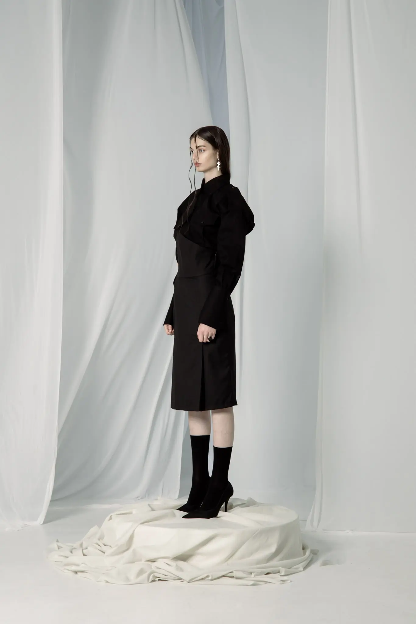 Fotografija 3 od 4 — Cabine Skirt