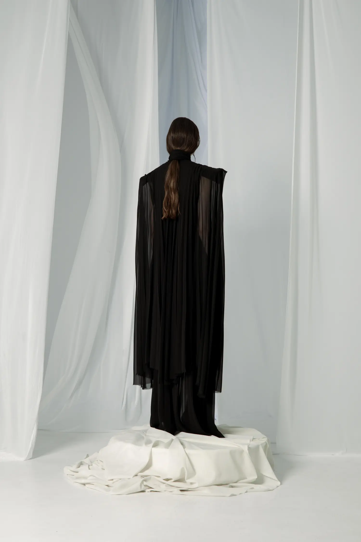 Fotografija 4 od 5 — Lilith Dress