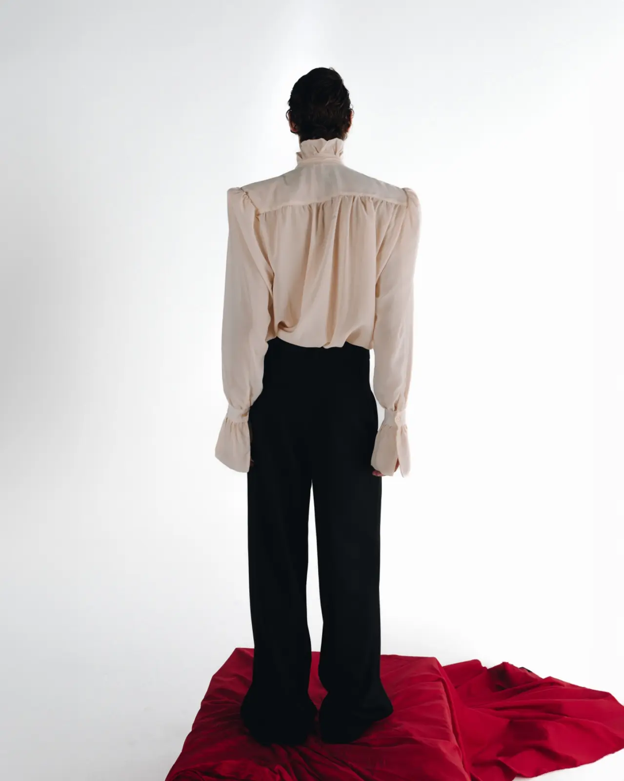 Fotografija 3 od 5 — Mystic Long Trousers