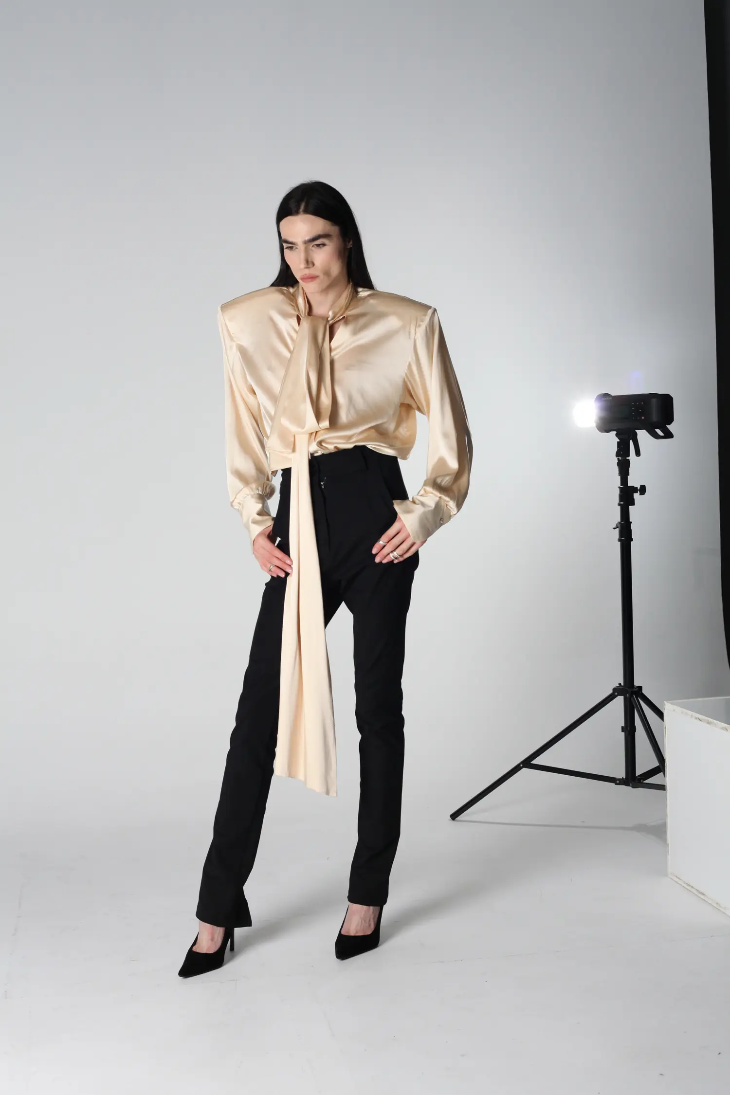 Fotografija 2 od 6 — Opera Trousers