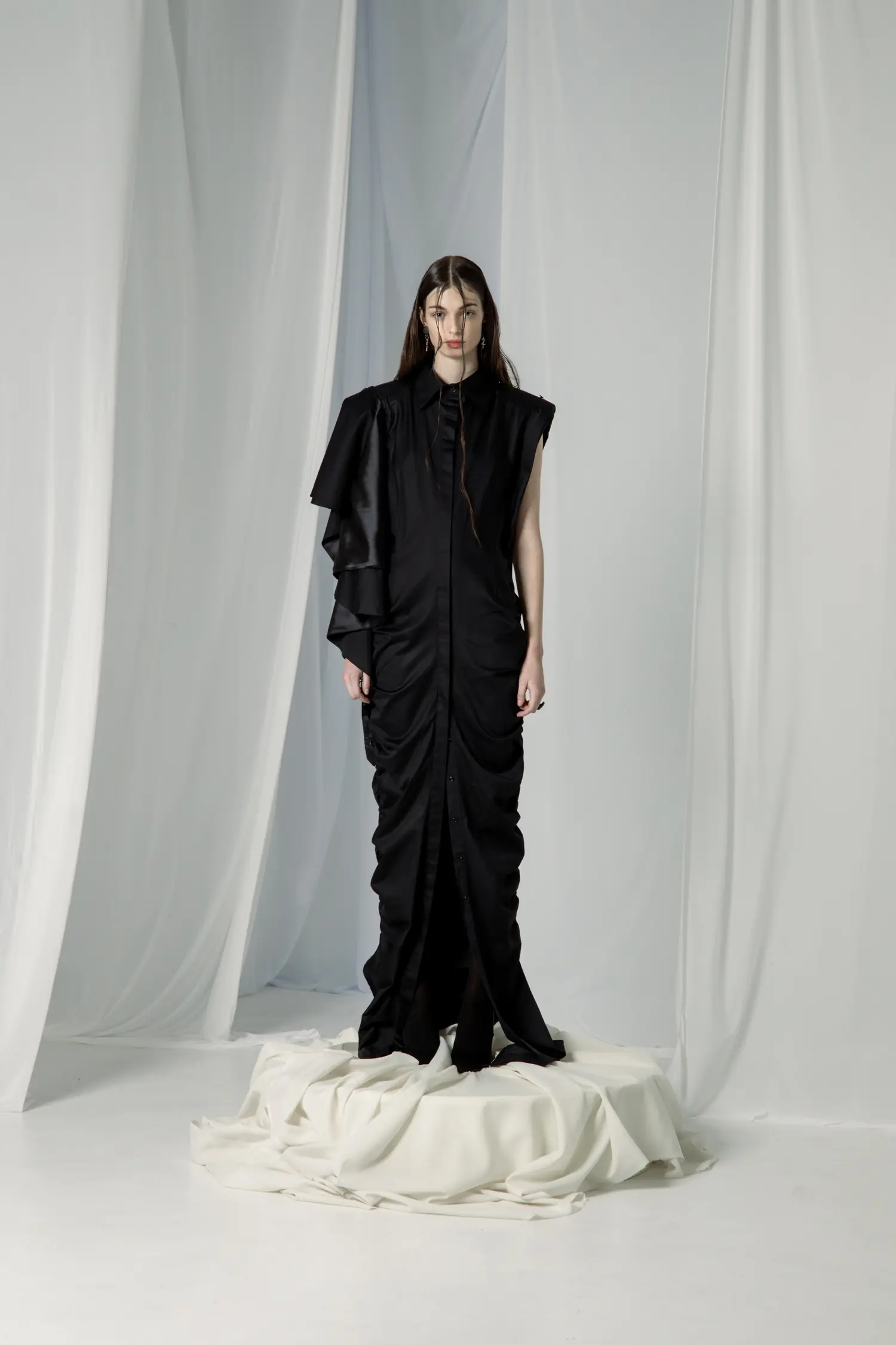 Fotografija 7 od 12 — Vesper Metamorphosis Dress